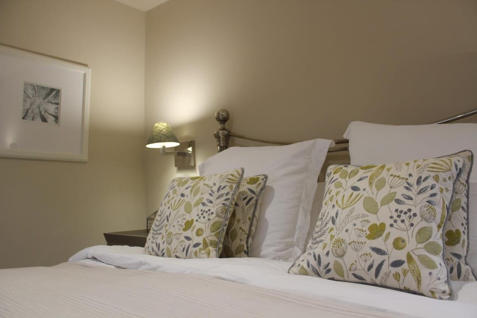 Bed, Decorative detail