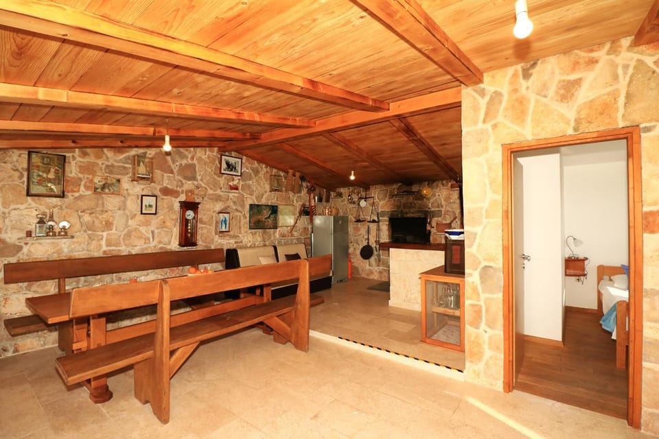 Holliday home Robinson Tourism Maria House in Tisno