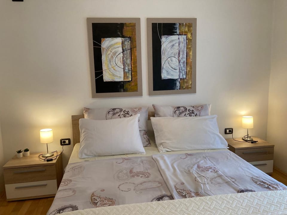 Bed, Night, Decorative detail, Bedroom