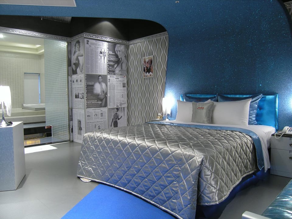 bunk bed