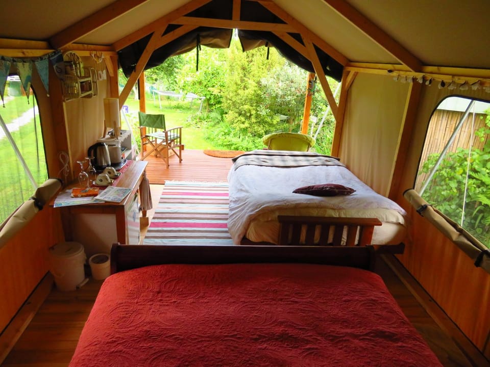 Patio, Garden, Balcony/Terrace, Kitchen or kitchenette, Living room, Photo of the whole room, Seating area, Bedroom