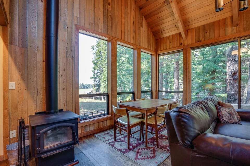 Big Meadow View House in Oregon