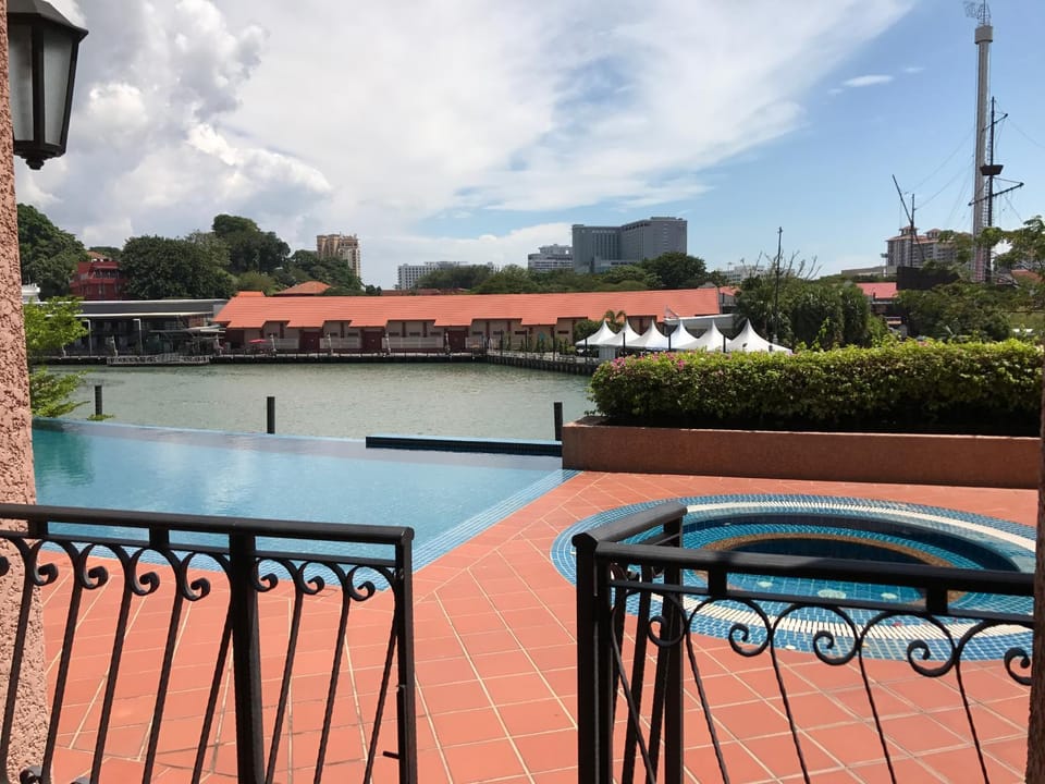 Balcony/Terrace, River view, Swimming pool