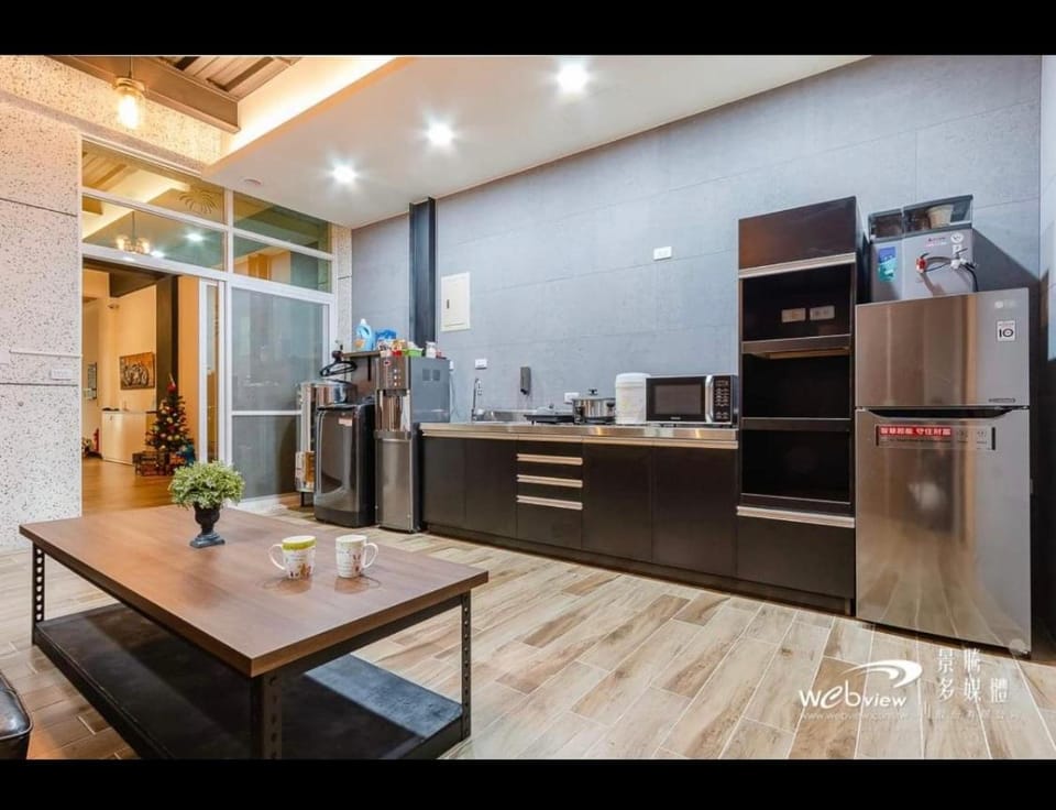 Kitchen or kitchenette, Kitchen or kitchenette, Lobby or reception