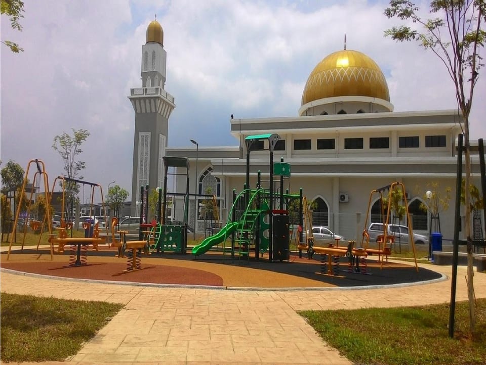 Evening entertainment, Area and facilities