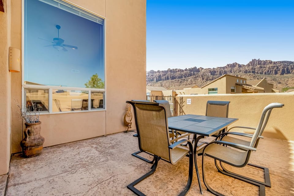 Rim Village H4 House in Utah
