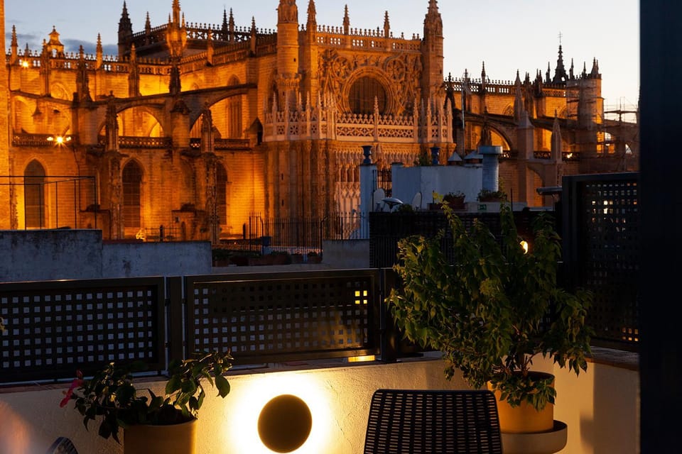 Balcony/Terrace, Landmark view