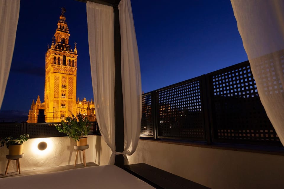 Balcony/Terrace, Landmark view