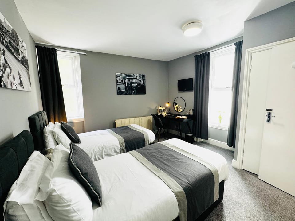 The Chesterhouse Hotel in Douglas