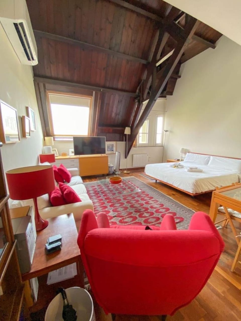 Passeig de Gracia Studio Loft Apartment in Barcelona