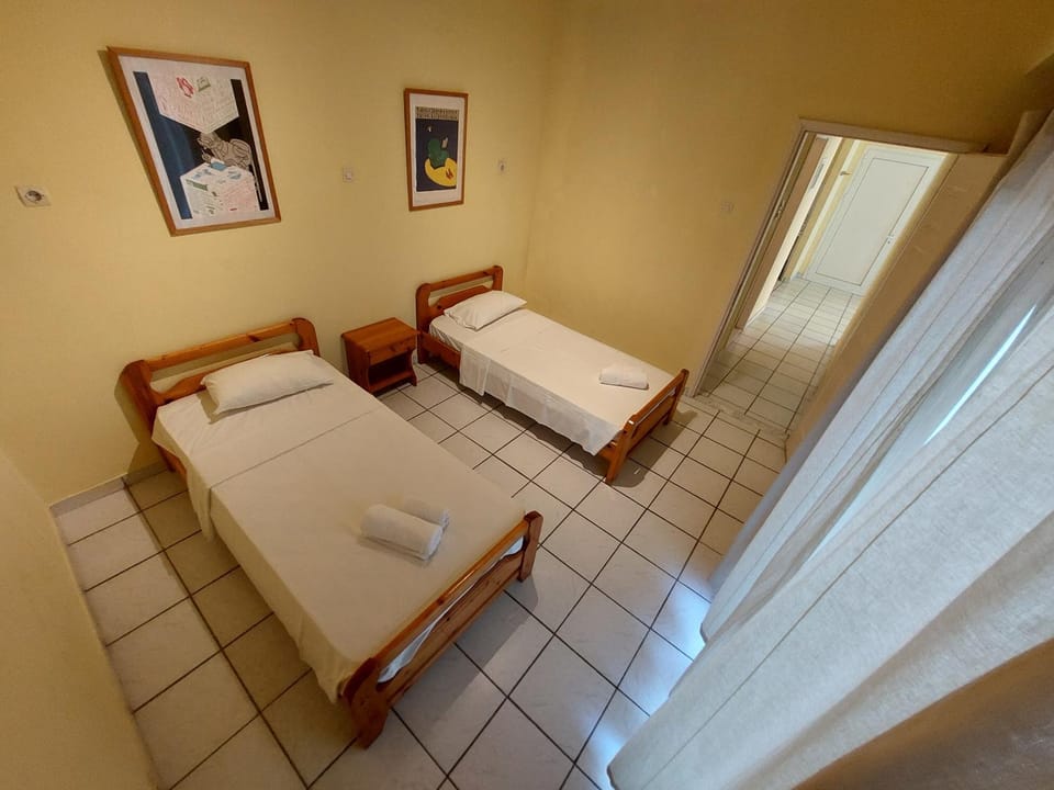 Bedroom, air conditioner