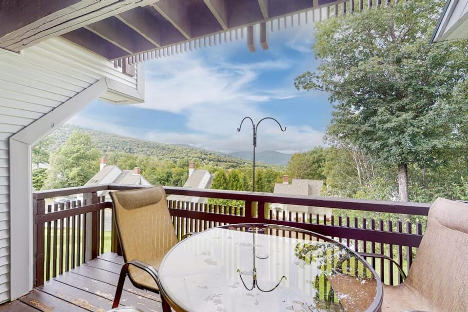Sunrise - Timberline-L5 Apartment in Mendon