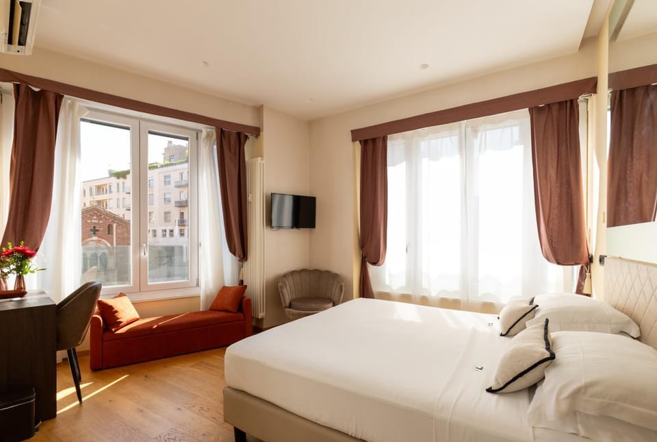 View (from property/room), Photo of the whole room, Bedroom