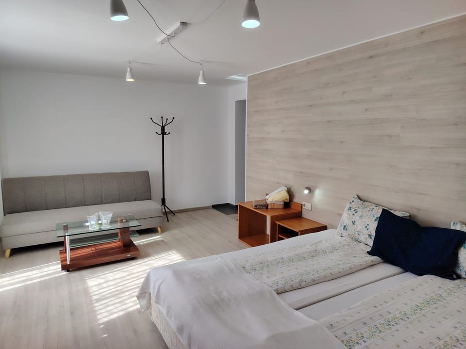 Photo of the whole room, Seating area, Bedroom