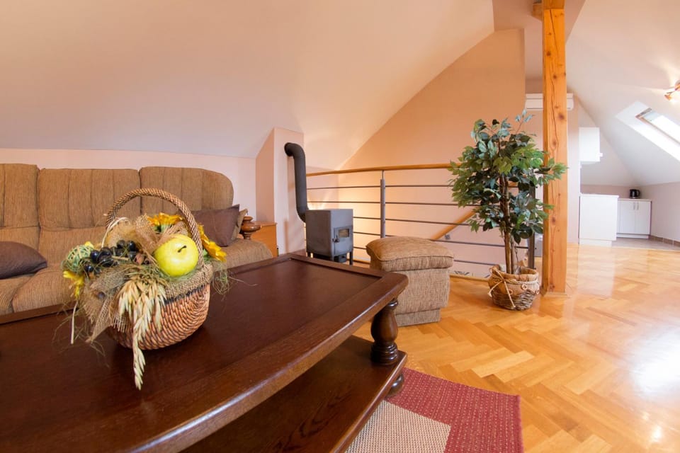 Apartment Oreskovic Apartment in Lika-Senj County