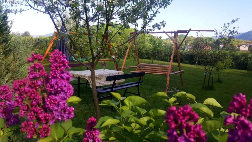 Natural landscape, BBQ facilities, Garden