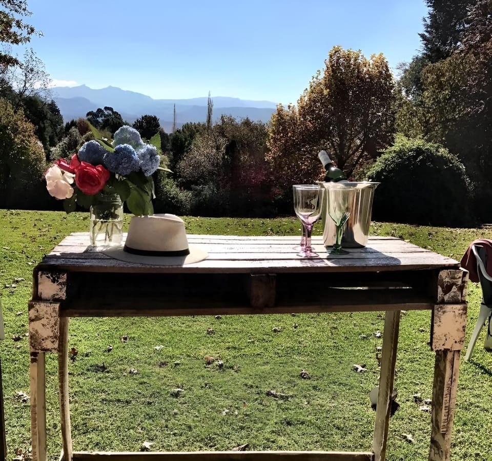 Spring, Garden, Garden view, Mountain view