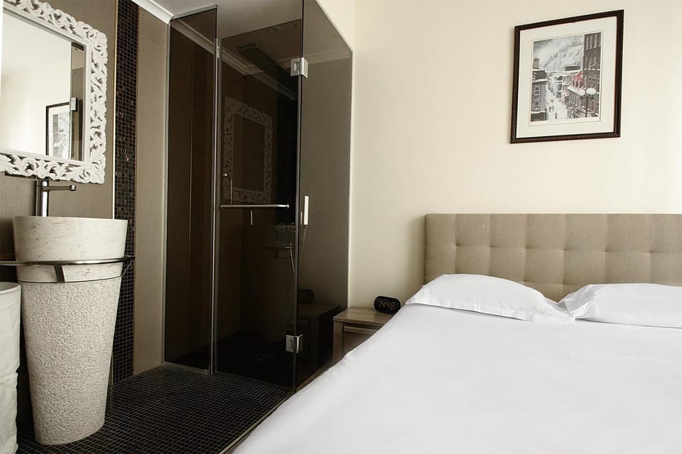 Bridgestreet Champs-Elysées Apartment in Paris