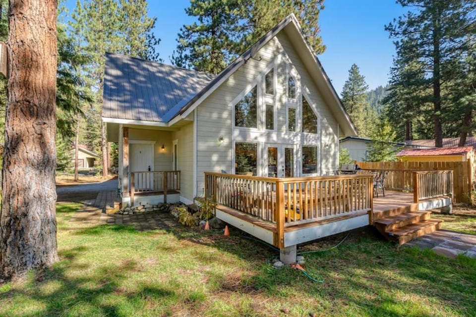 Twenty Pines House in Washington