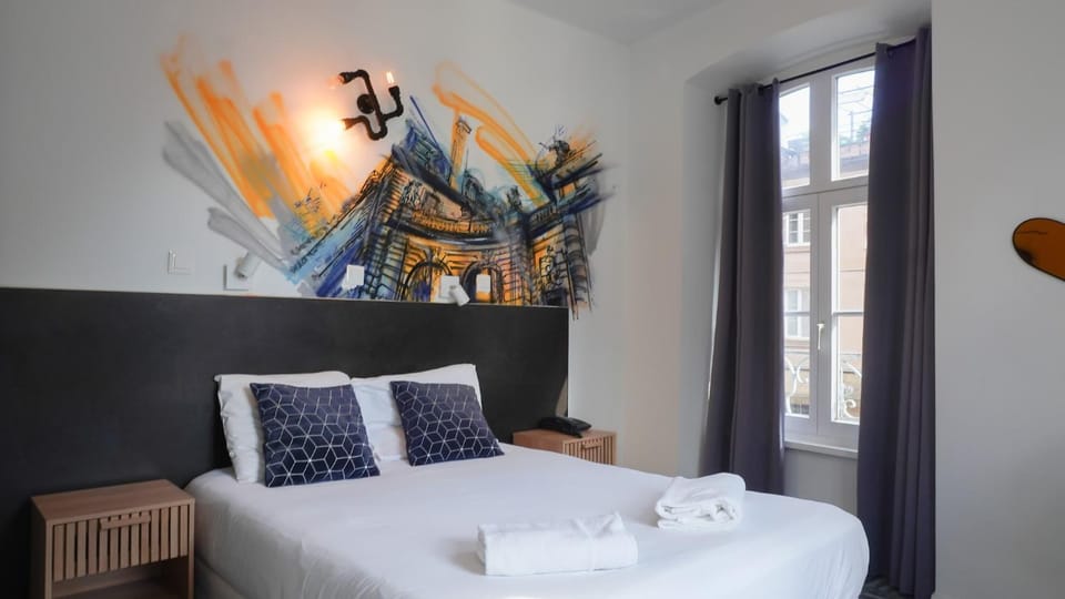 Bed, Decorative detail, Bedroom
