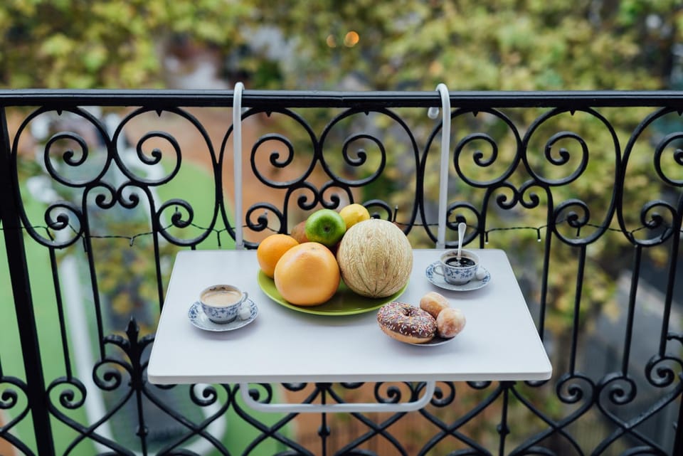 Balcony/Terrace, City view, Garden view, Landmark view, Street view