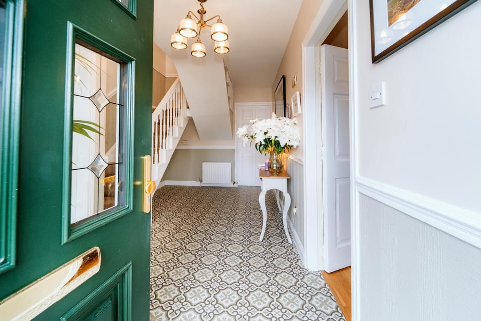 Plougastel House B&B Bed and Breakfast in Westport