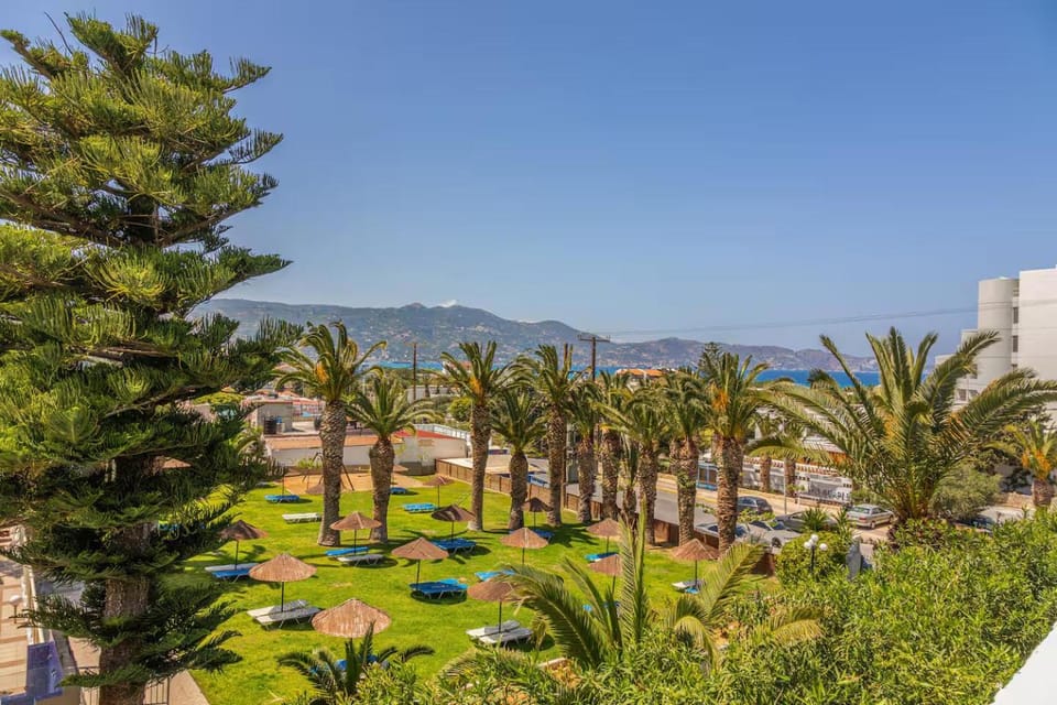 Spring, Day, Natural landscape, Garden view, Mountain view, Sea view