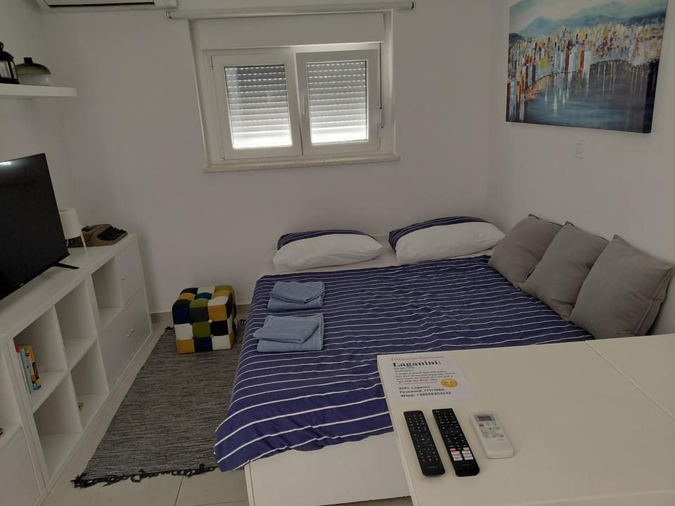 Studio apartment Laganini Apartment in Split