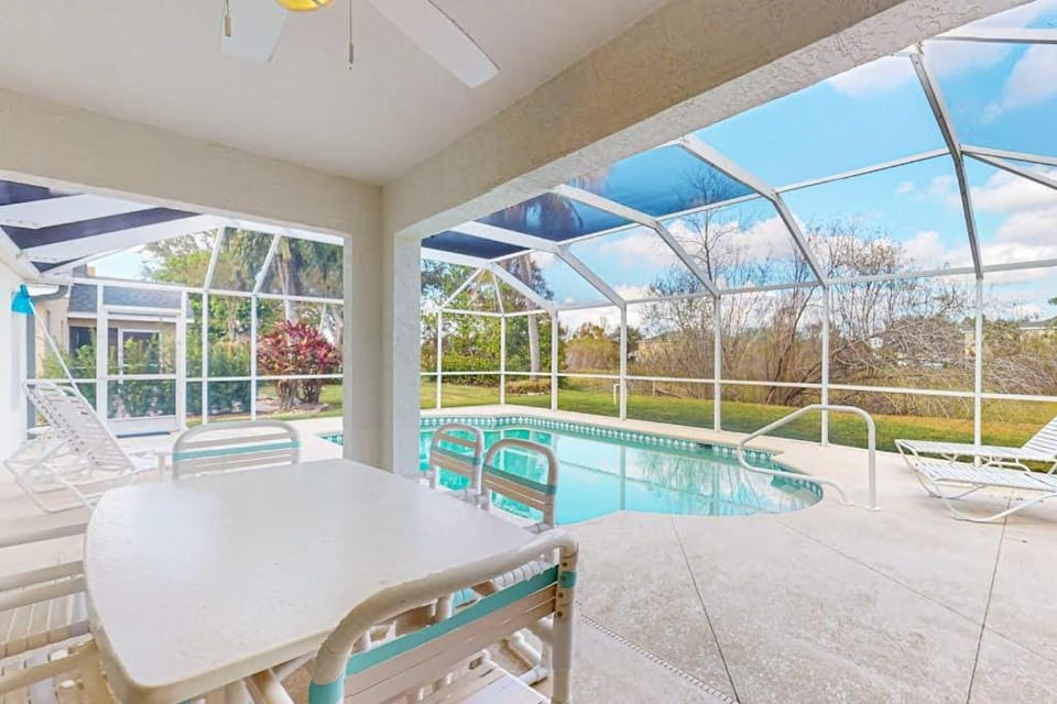 A Seaglass Escape House in Fort Myers