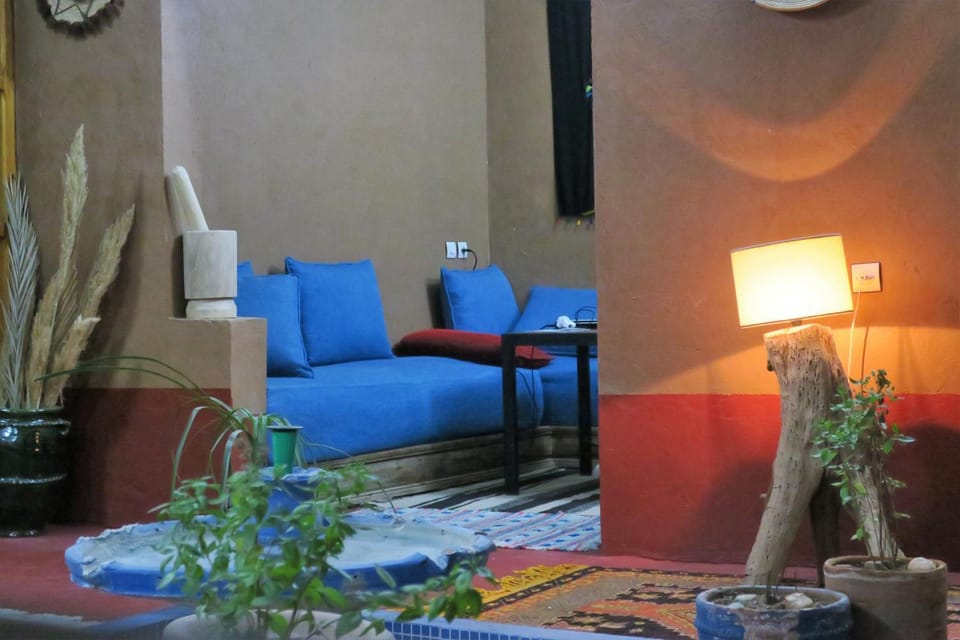 Communal lounge/ TV room