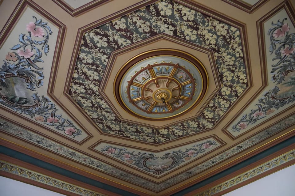 Living room, Decorative detail