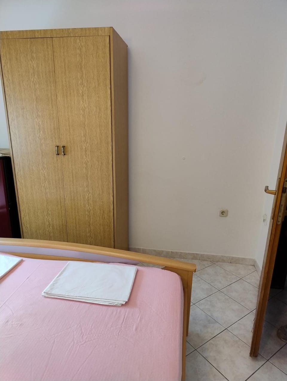 Bedroom, wardrobe