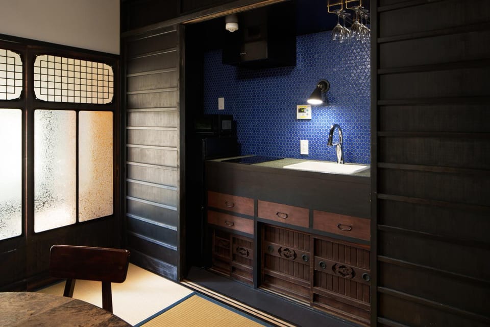 Kitchen or kitchenette, Living room