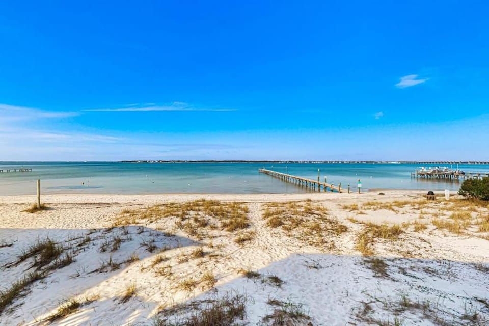White Sands Bay Front Pensacola Condo House in Pensacola Beach