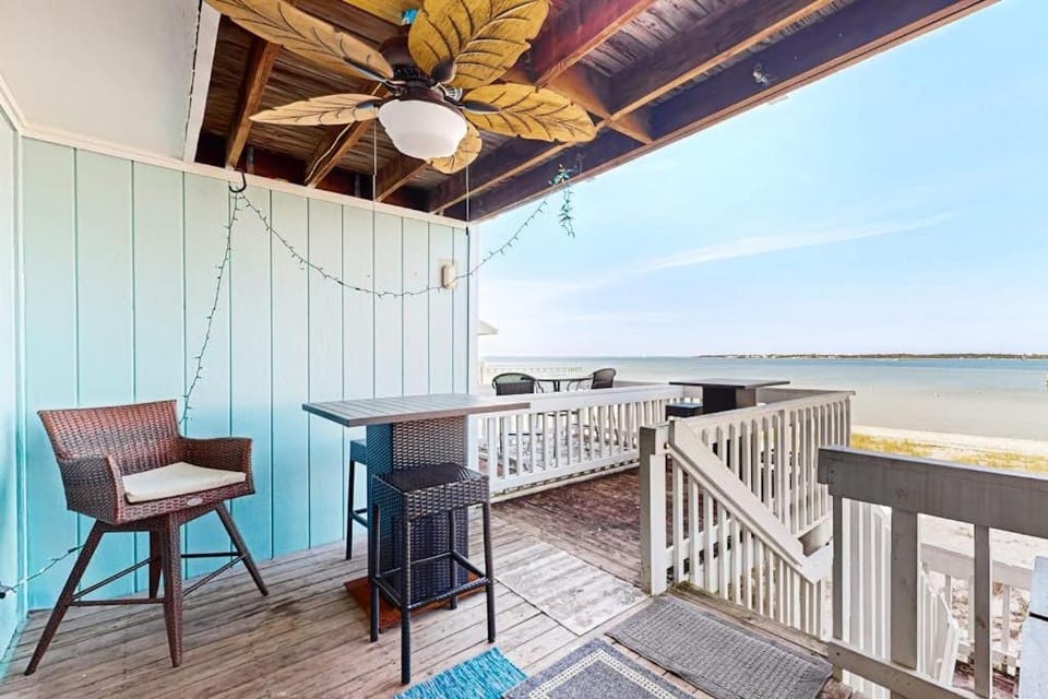 White Sands Bay Front Pensacola Condo House in Pensacola Beach
