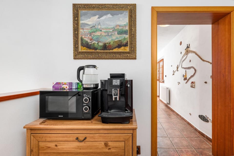Coffee/tea facilities, Kitchen or kitchenette