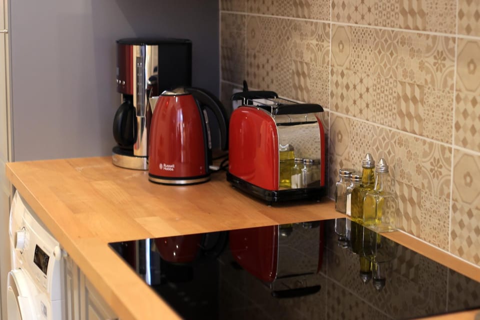 Coffee/tea facilities, Kitchen or kitchenette, Decorative detail