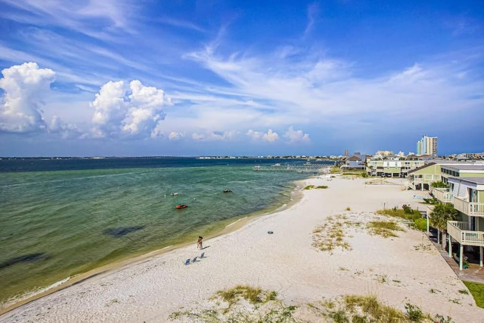 Bayview Beach Escape House in Pensacola Beach