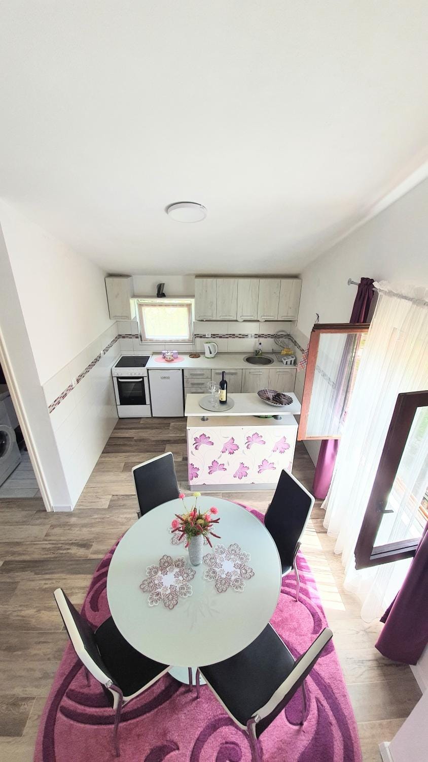 Property building, Bird's eye view, Kitchen or kitchenette, Photo of the whole room, Seating area