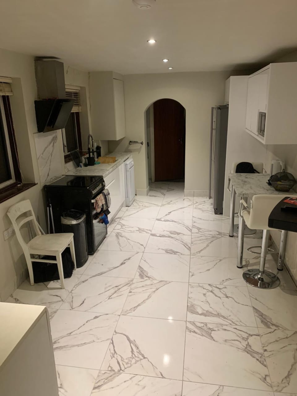 Kitchen or kitchenette, Dining area, minibar, oven, stove, kitchen