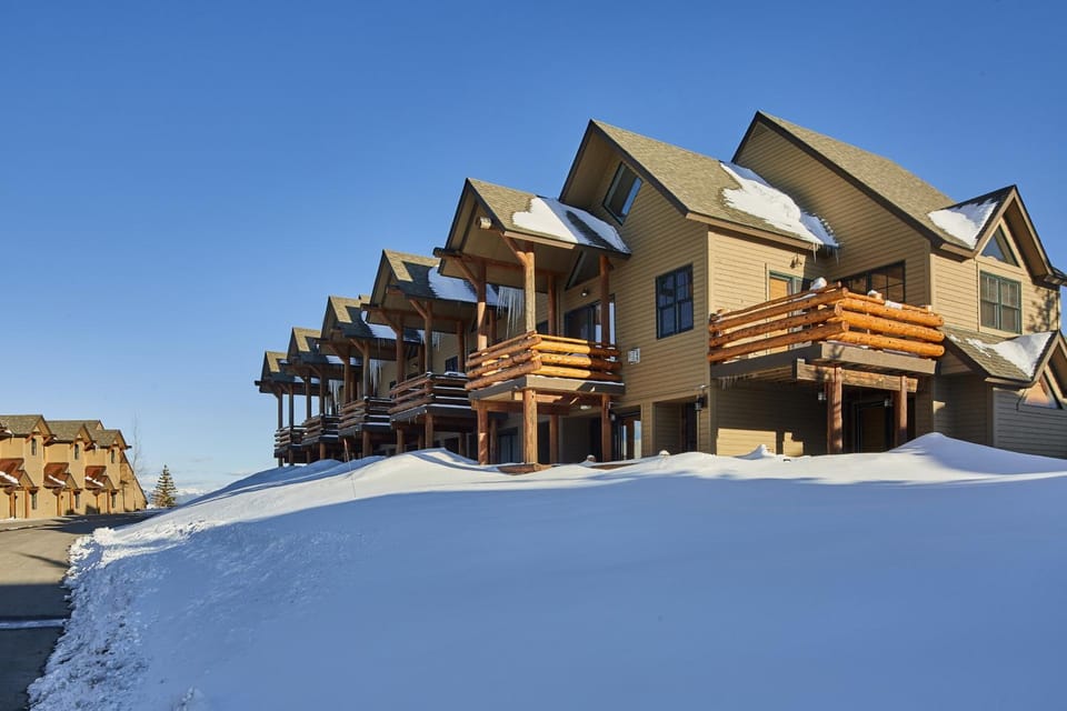 Saddle Ridge Townhome I-5 House in Big Sky