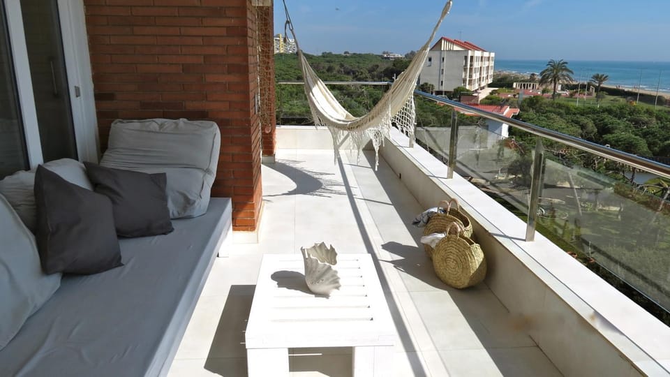 Balcony/Terrace, Landmark view, Sea view