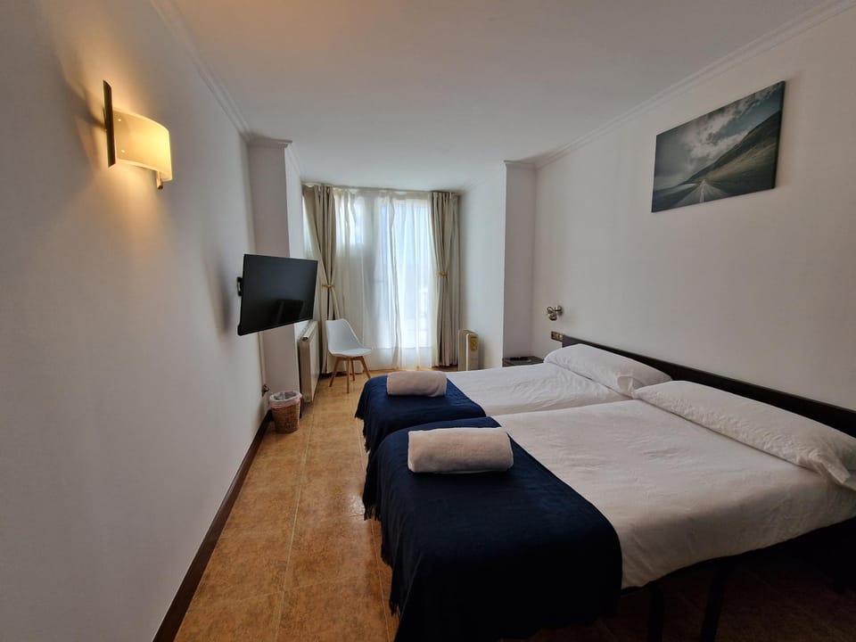 Pensión Aussie II - Self Check-in Bed and Breakfast in San Sebastian