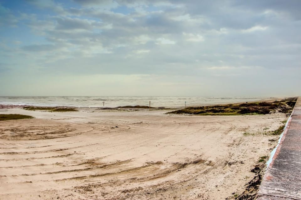 Paradise At Last House in Galveston Island