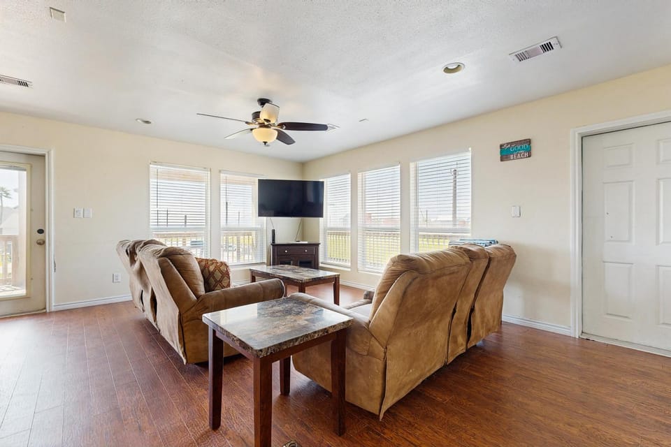 Paradise At Last House in Galveston Island
