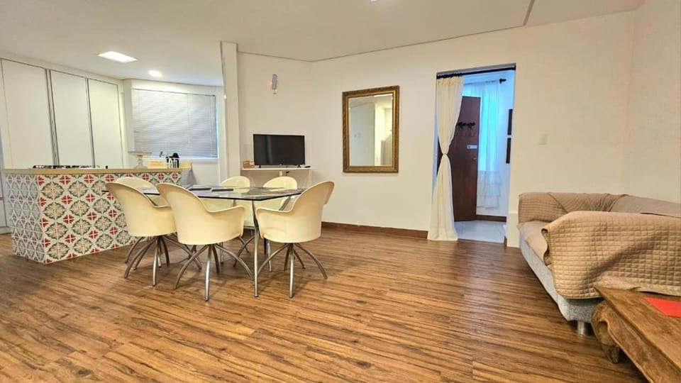 Communal lounge/ TV room, Living room, Dining area