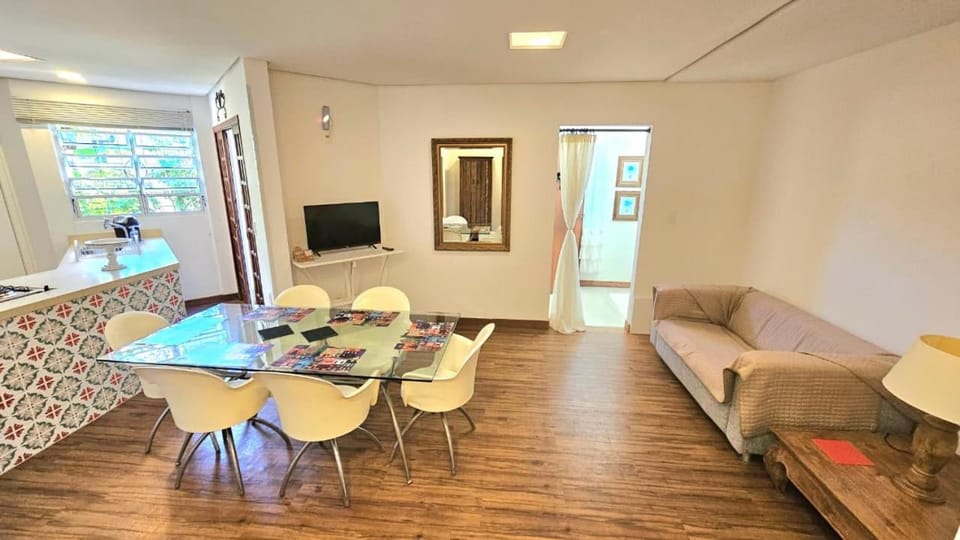Communal lounge/ TV room, TV and multimedia, Living room, Dinner