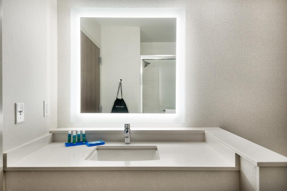 Bathroom, Bathroom