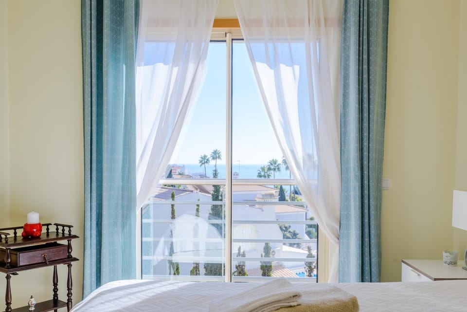 Patio, Bed, View (from property/room), Balcony/Terrace, Bedroom, City view, Garden view, Landmark view, Sea view, Sea view, Street view, Quiet street view