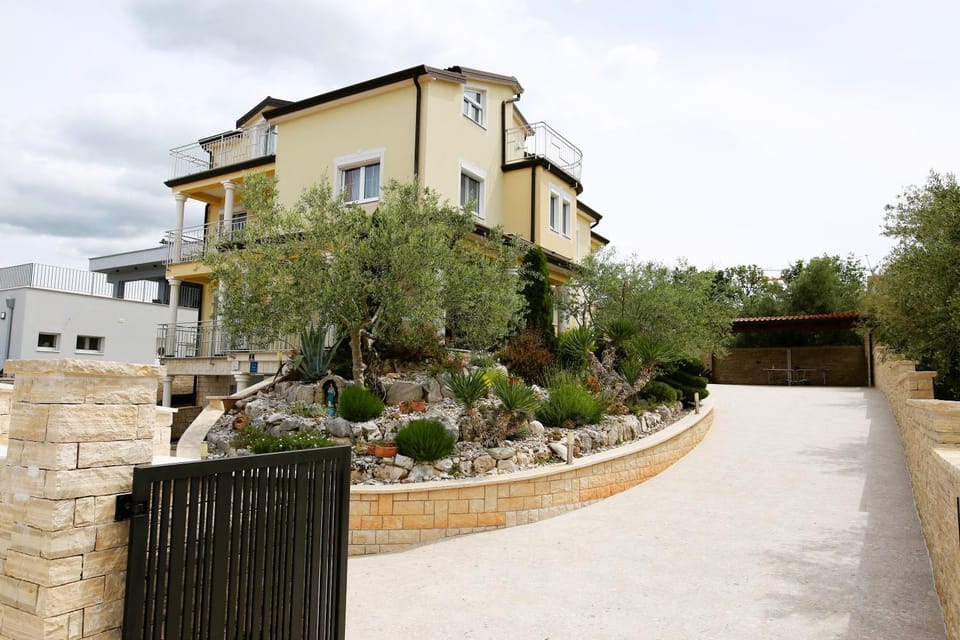 Tomic Apartments Apartment in Poreč